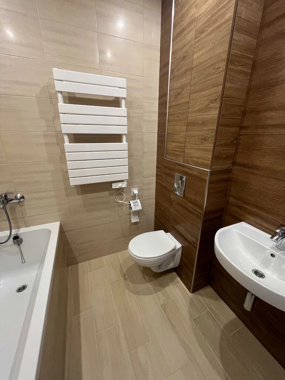 2-room apartment, 60 m2 renovated in good condition! Bucha!