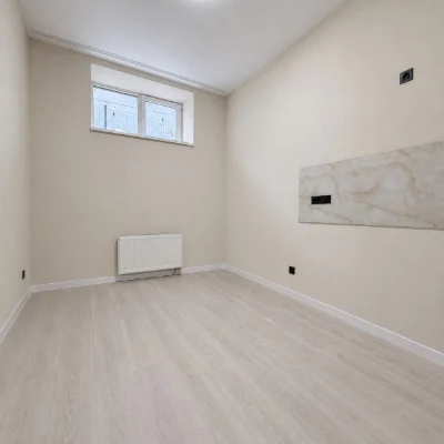 Sale of a new one-bedroom apartment with new renovation. State