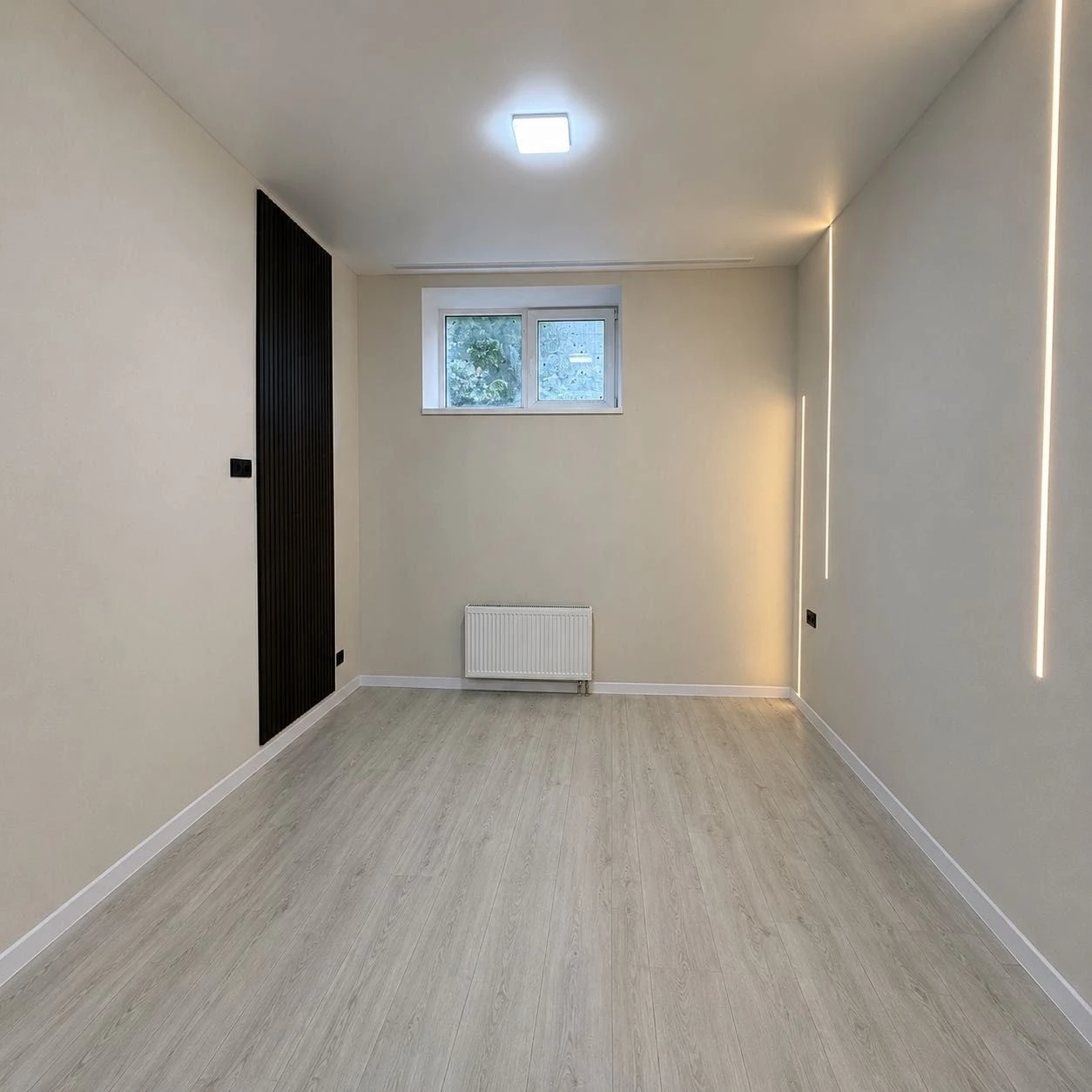 Sale of a new one-bedroom apartment with new renovation. State