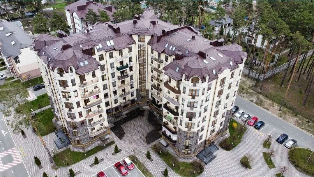 Трикімнатна, дворівнева в закритому ЖК Rich Town без %