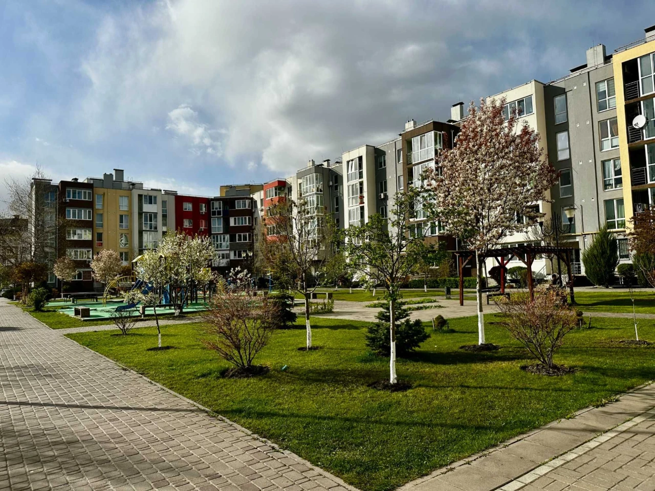 Продаж просторої 1к квартири МІНІМАЛЬНЕ оформлення! ДЕРЖпрог