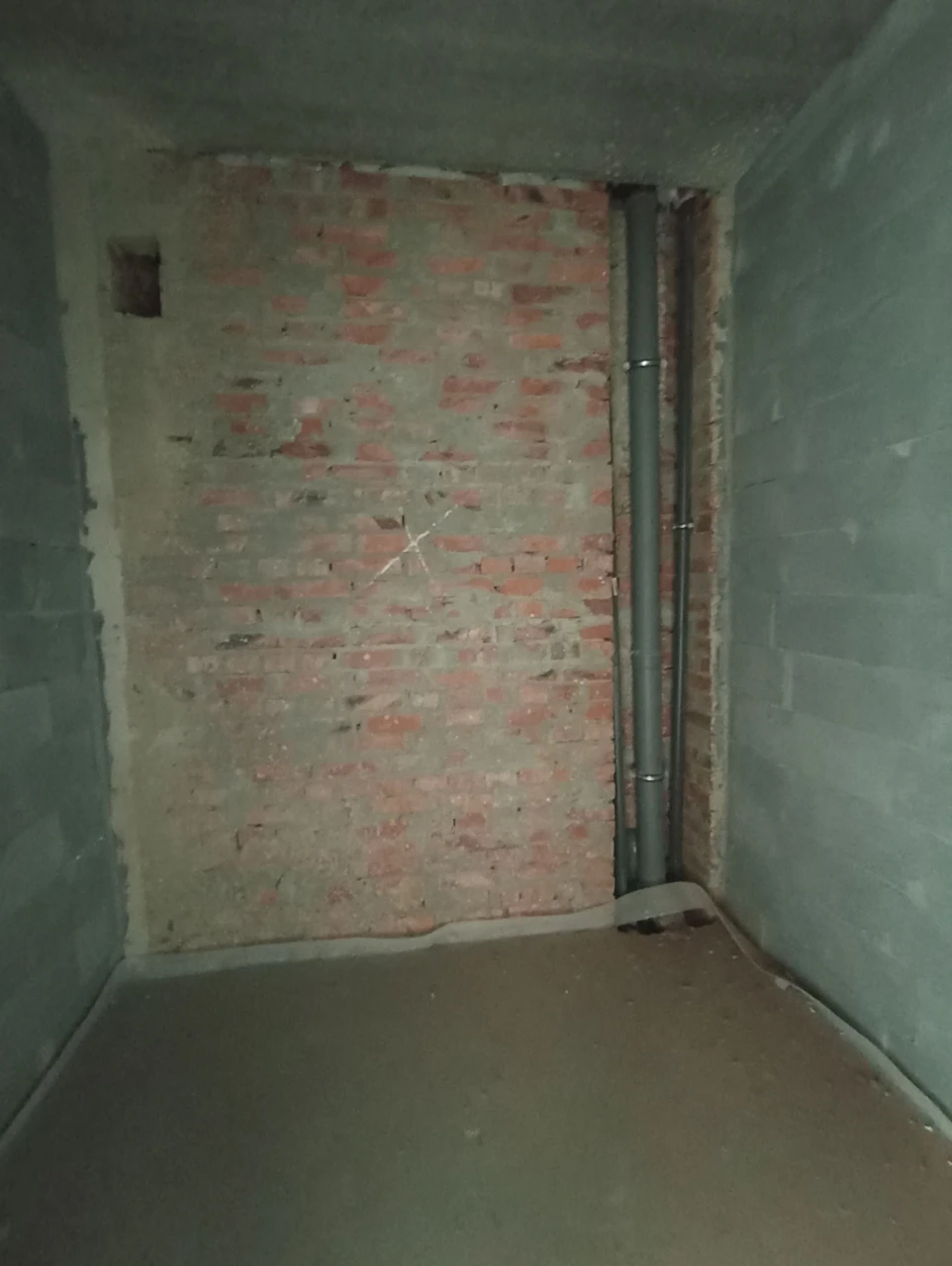 Sale of a one-room apartment with a correct layout. Individual