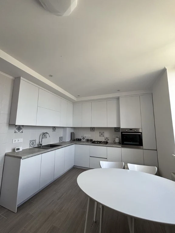 Sale of a large two-bedroom apartment. Voucher certificate, two