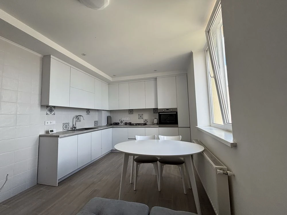 Sale of a large two-bedroom apartment. Voucher certificate, two