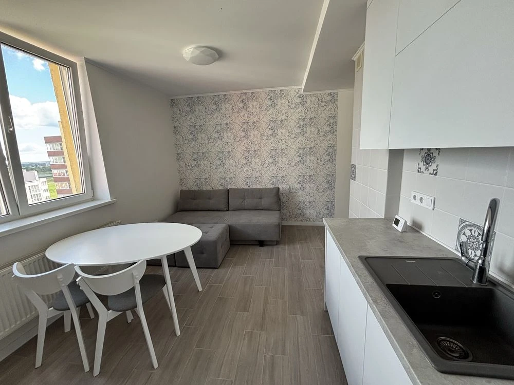 Sale of a large two-bedroom apartment. Voucher certificate, two