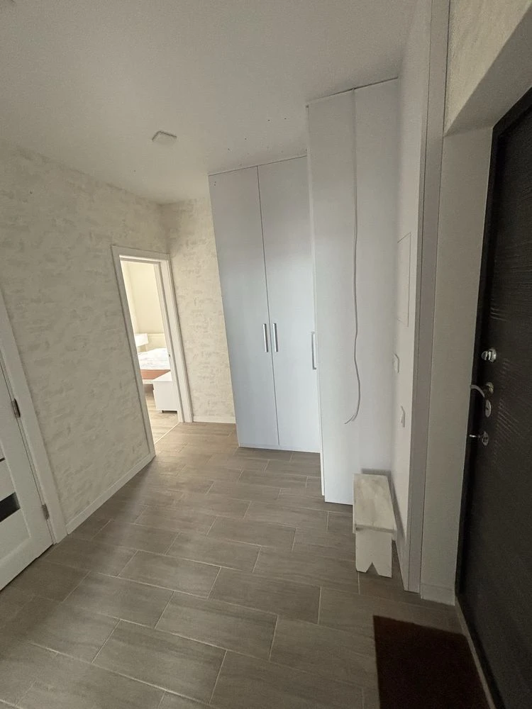 Sale of a large two-bedroom apartment. Voucher certificate, two