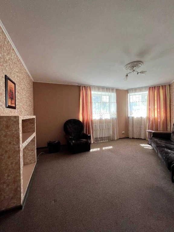 Urgent! 2-room apartment with renovation at a favorable price! Residential fund! FOR SALE