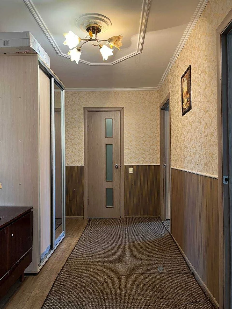 Urgent! 2-room apartment with renovation at a favorable price! Residential fund! FOR SALE