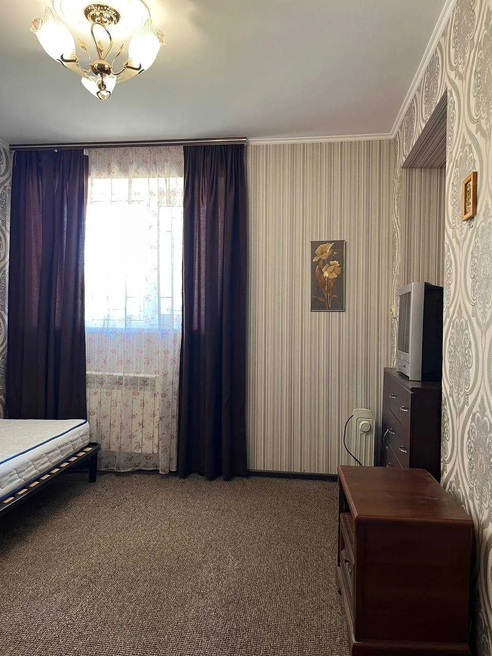 Urgent! 2-room apartment with renovation at a favorable price! Residential fund! FOR SALE