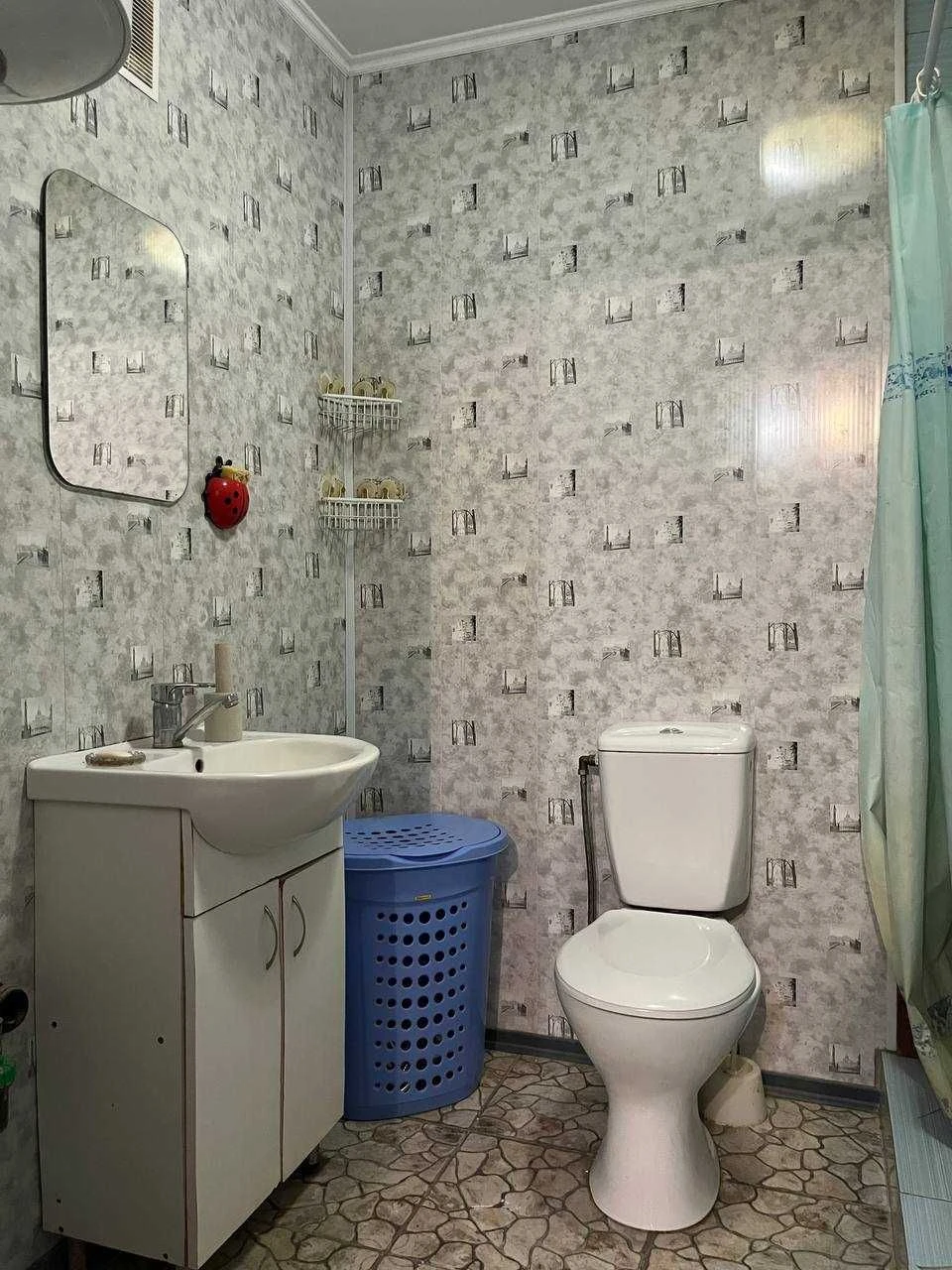 Urgent! 2-room apartment with renovation at a favorable price! Residential fund! FOR SALE