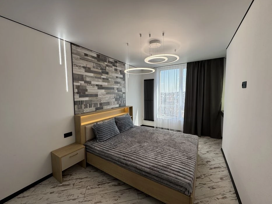 I am selling a stylish 1K apartment in the center of the Family Plaza residential complex