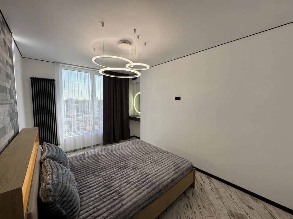 I am selling a stylish 1K apartment in the center of the Family Plaza residential complex