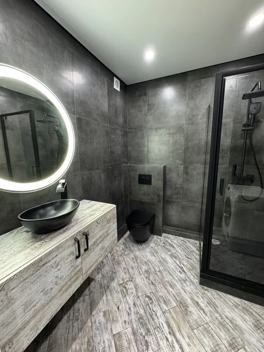 I am selling a stylish 1K apartment in the center of the Family Plaza residential complex