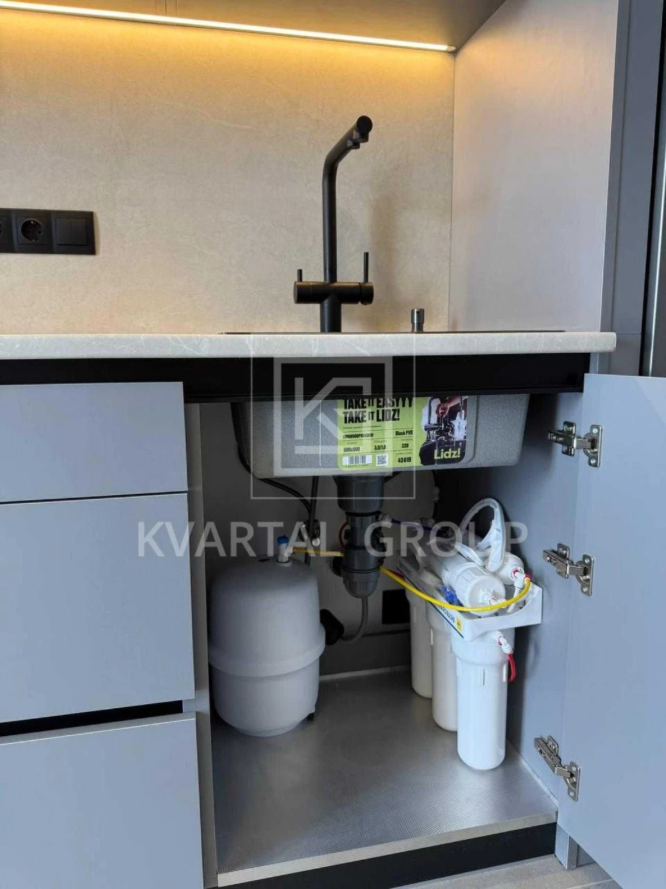 For Sale 1-bedroom apartment 43 sq m with New Renovation, plus kitchen living room 18 sq m