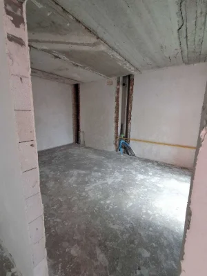 Promotional offer for a fully renovated apartment