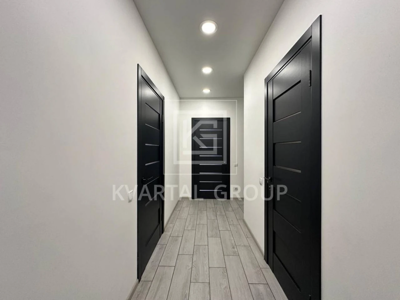 For Sale: 2-bedroom apartment with quality renovation in Bucha. 2% discount!