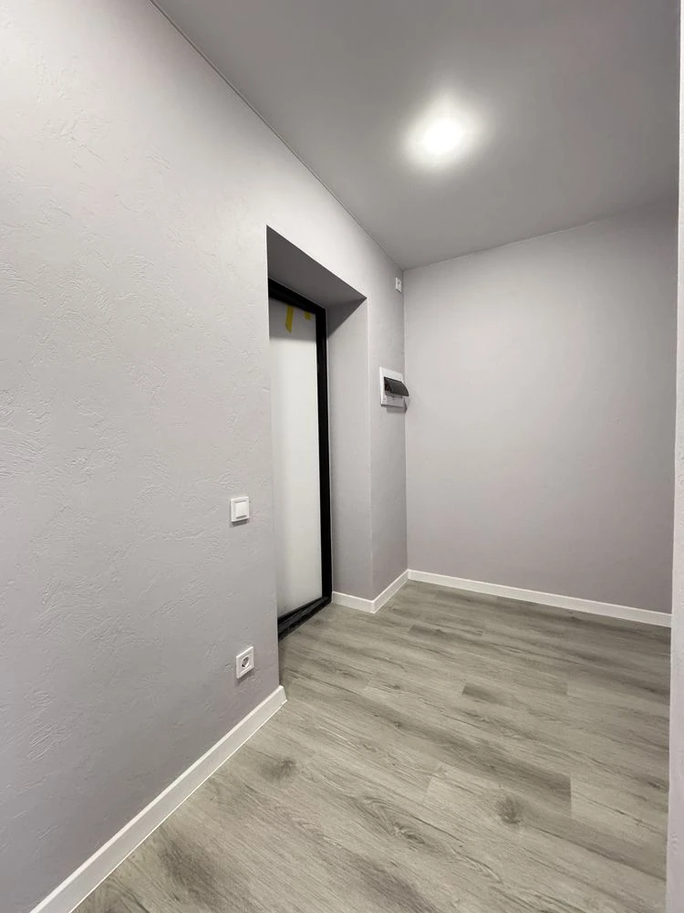 URGENT! Apartment with renovation, center! NO commission!