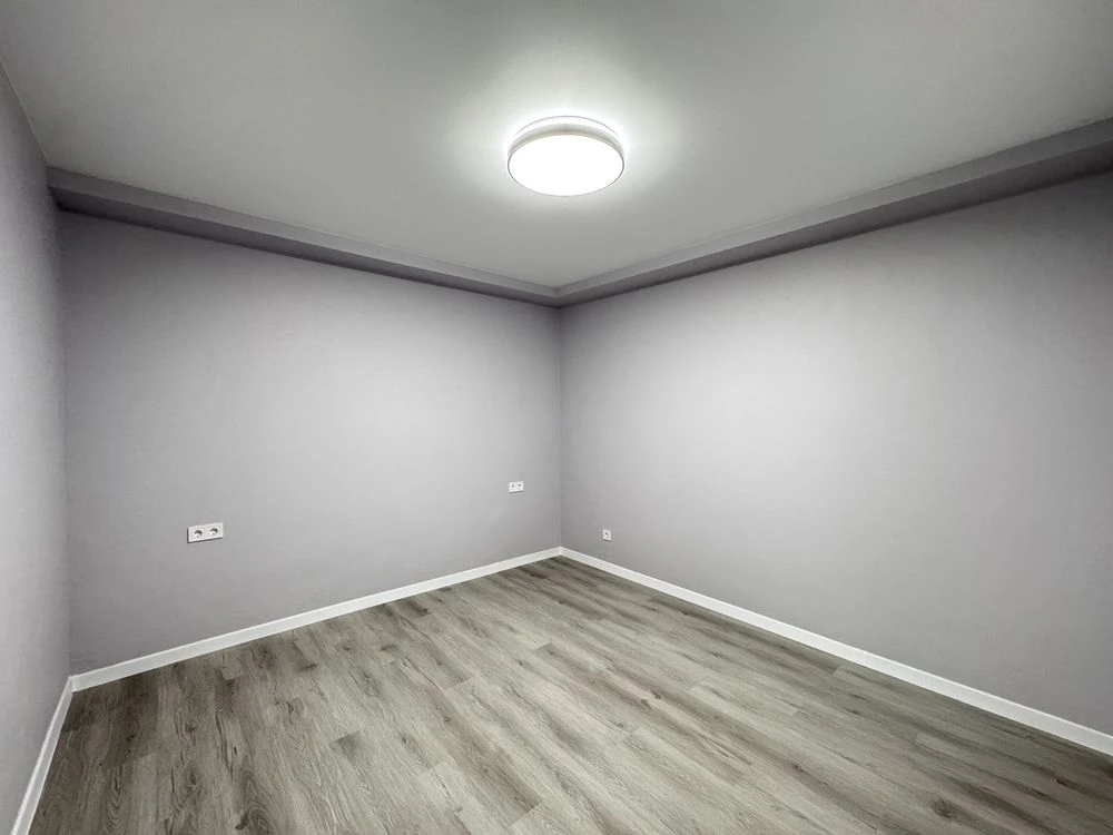 URGENT! Apartment with renovation, center! NO commission!