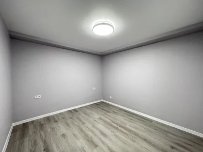 URGENT! Apartment with renovation, center! NO commission!