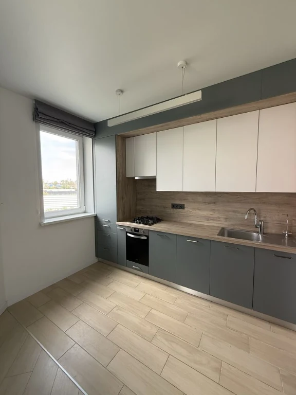 NO COMMISSION! Nice TWO-ROOM apartment with renovation and furniture