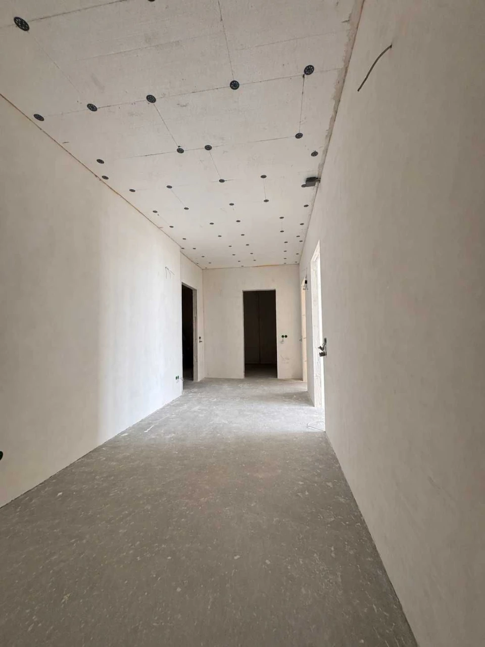 For Sale - 3-bedroom Duplex Apartment with Partial Renovation