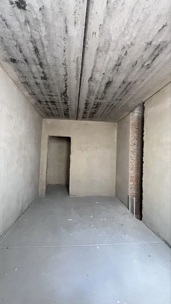 Spacious 2-bedroom apartment with GAS! Balcony! Top location! NO commission
