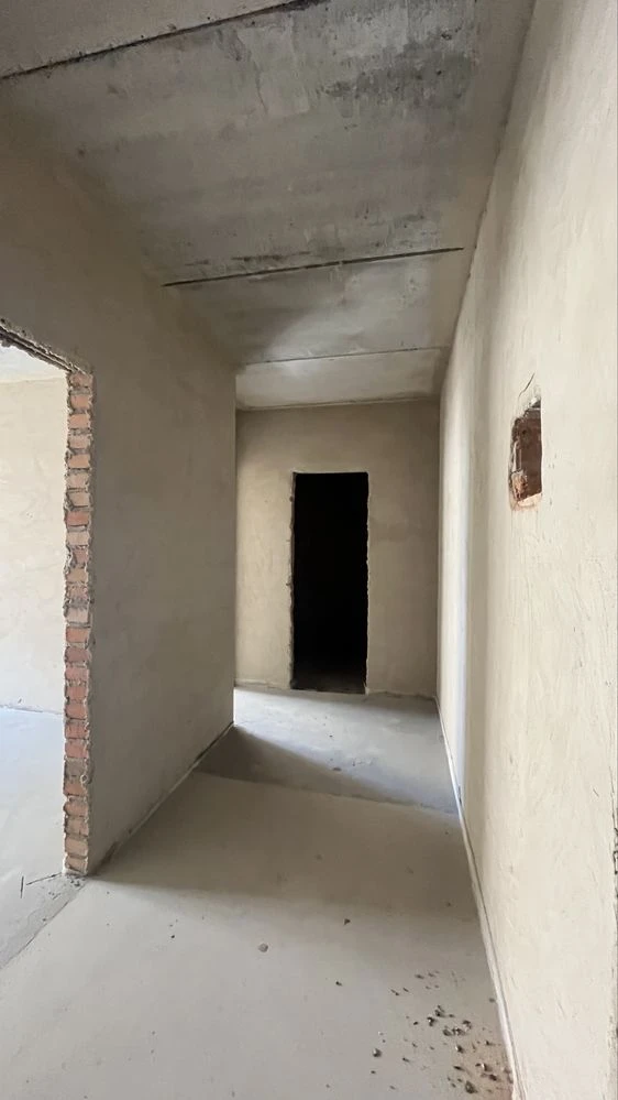 Spacious 2-bedroom apartment with GAS! Balcony! Top location! NO commission