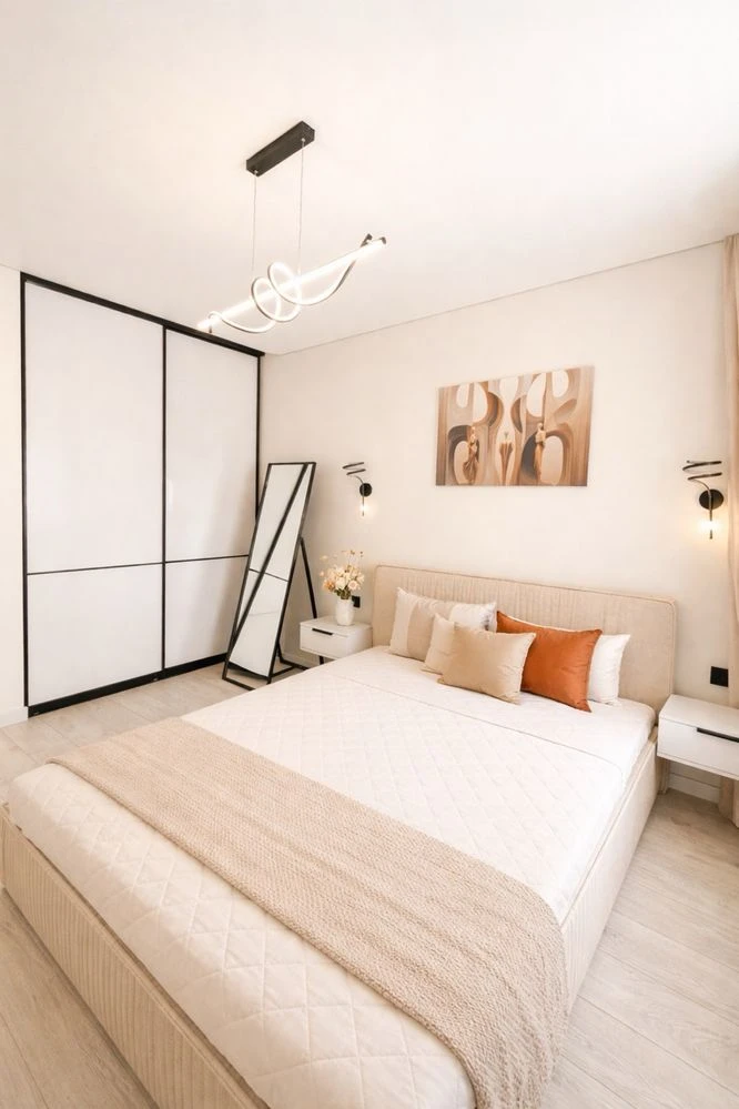 For Sale: 1-Bedroom Apartment with Renovation! Gas. No Commission!