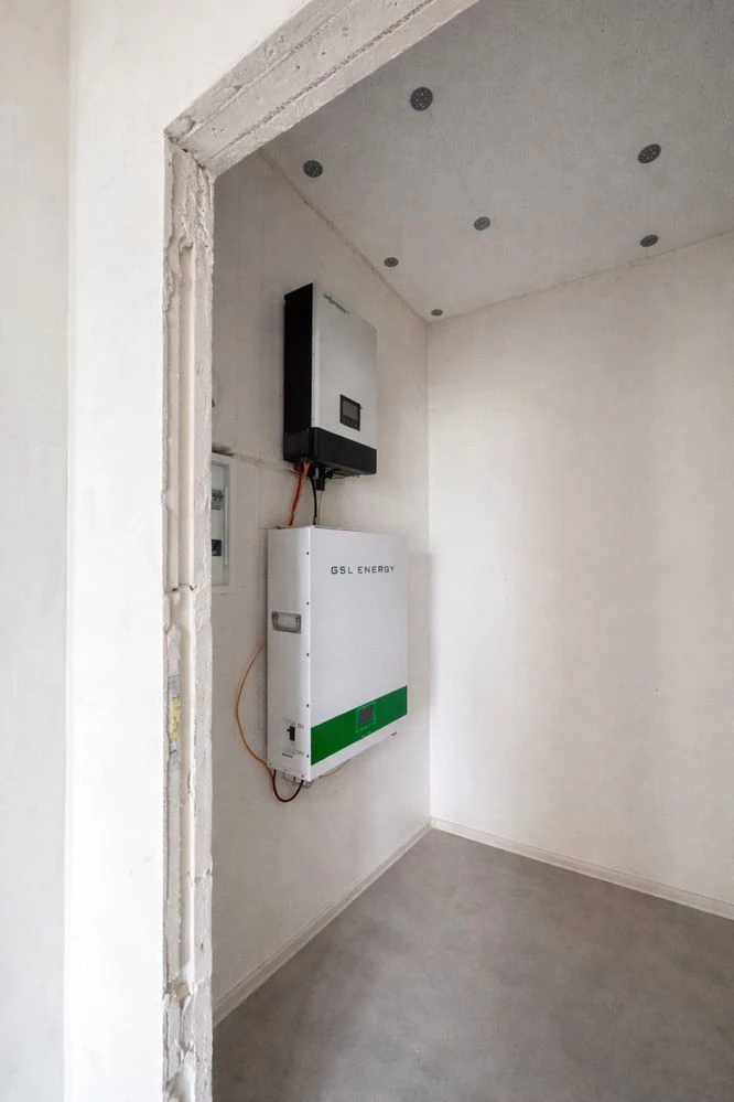 Three-bedroom apartment near school, gas certificate