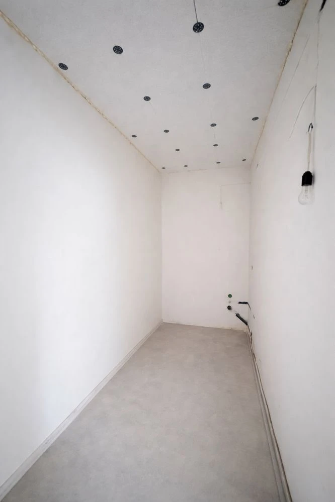 Three-bedroom apartment near school, gas certificate