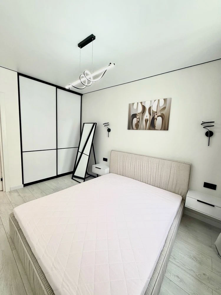 Apartment, Certificate! 2-room apartment with High-Quality, Modern Renovation! Individual