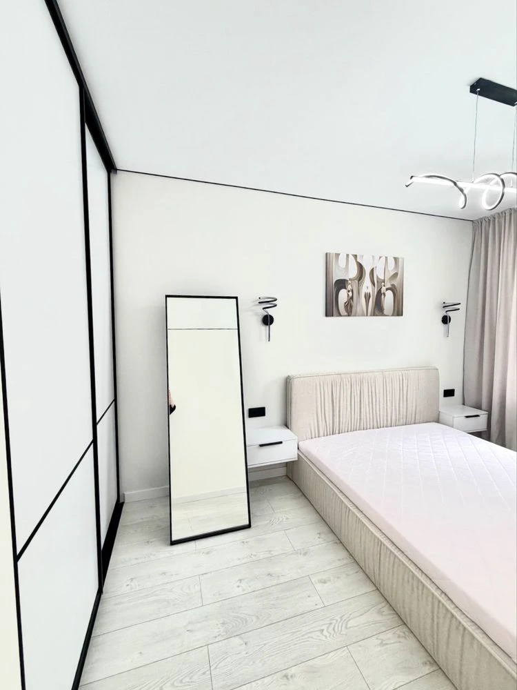 Apartment, Certificate! 2-room apartment with High-Quality, Modern Renovation! Individual
