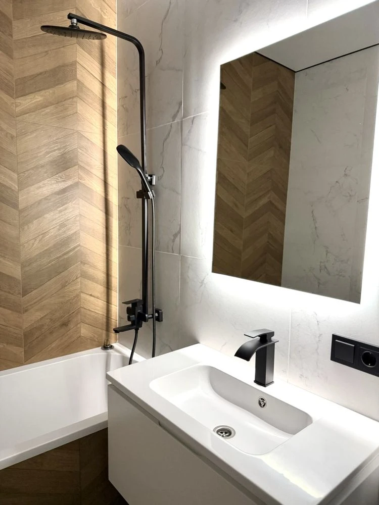 Apartment, Certificate! 2-room apartment with High-Quality, Modern Renovation! Individual