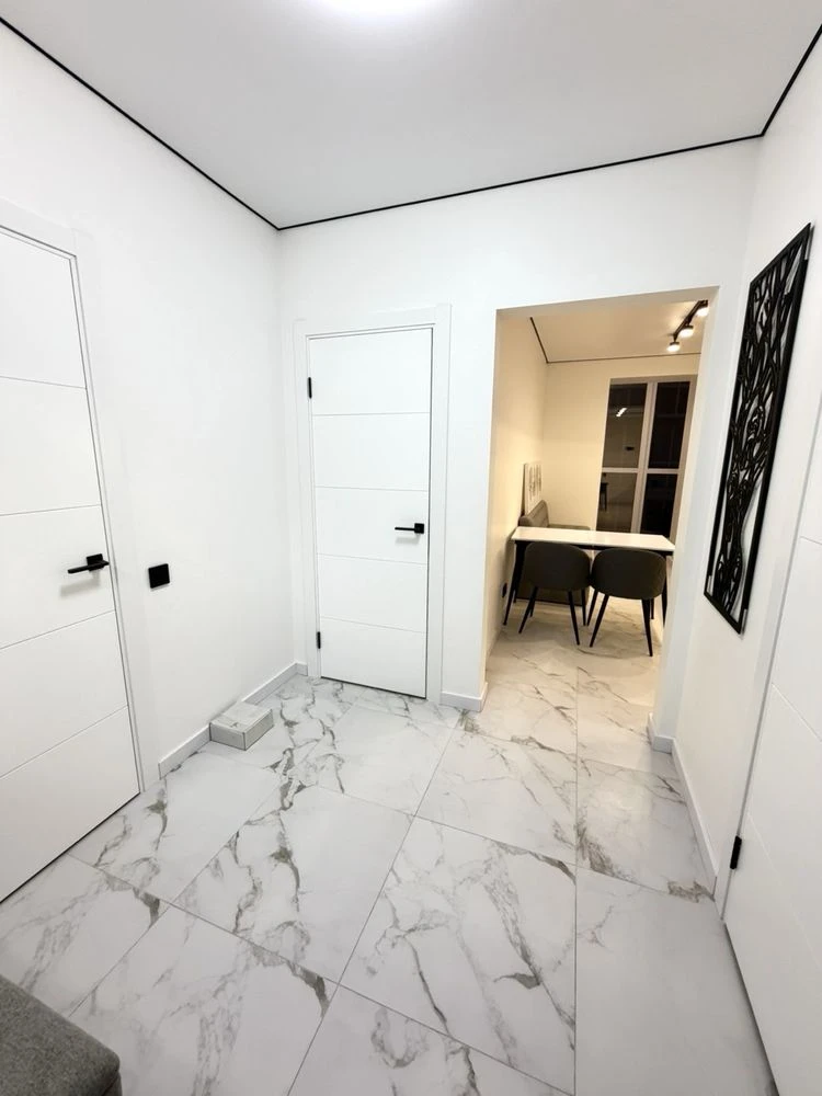 Apartment, Certificate! 2-room apartment with High-Quality, Modern Renovation! Individual