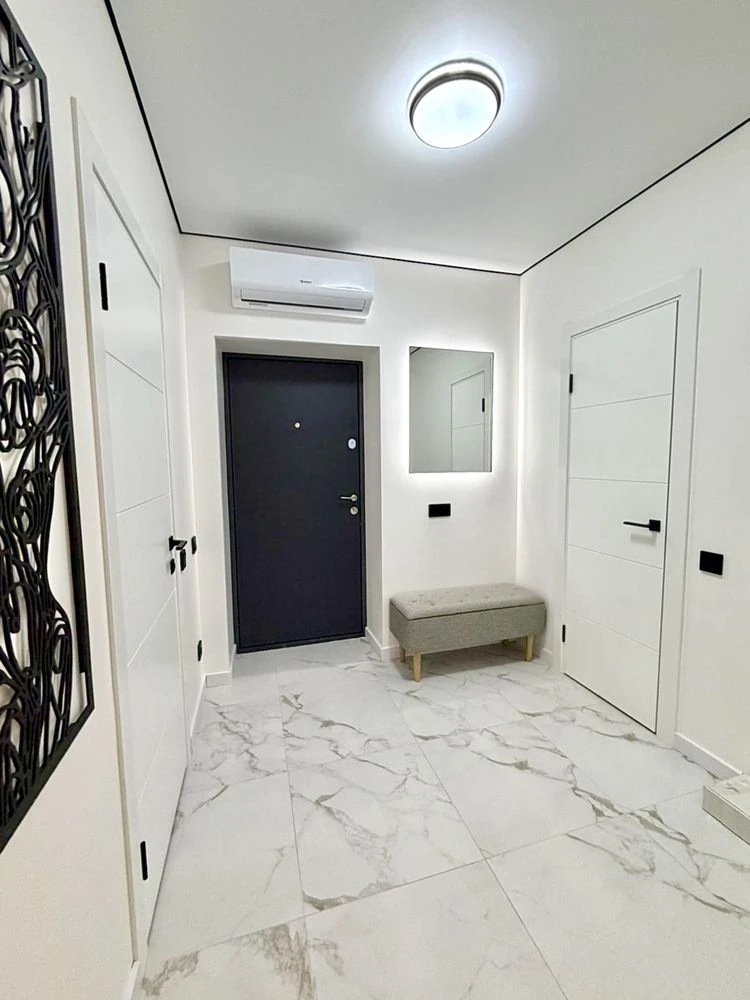 Apartment, Certificate! 2-room apartment with High-Quality, Modern Renovation! Individual
