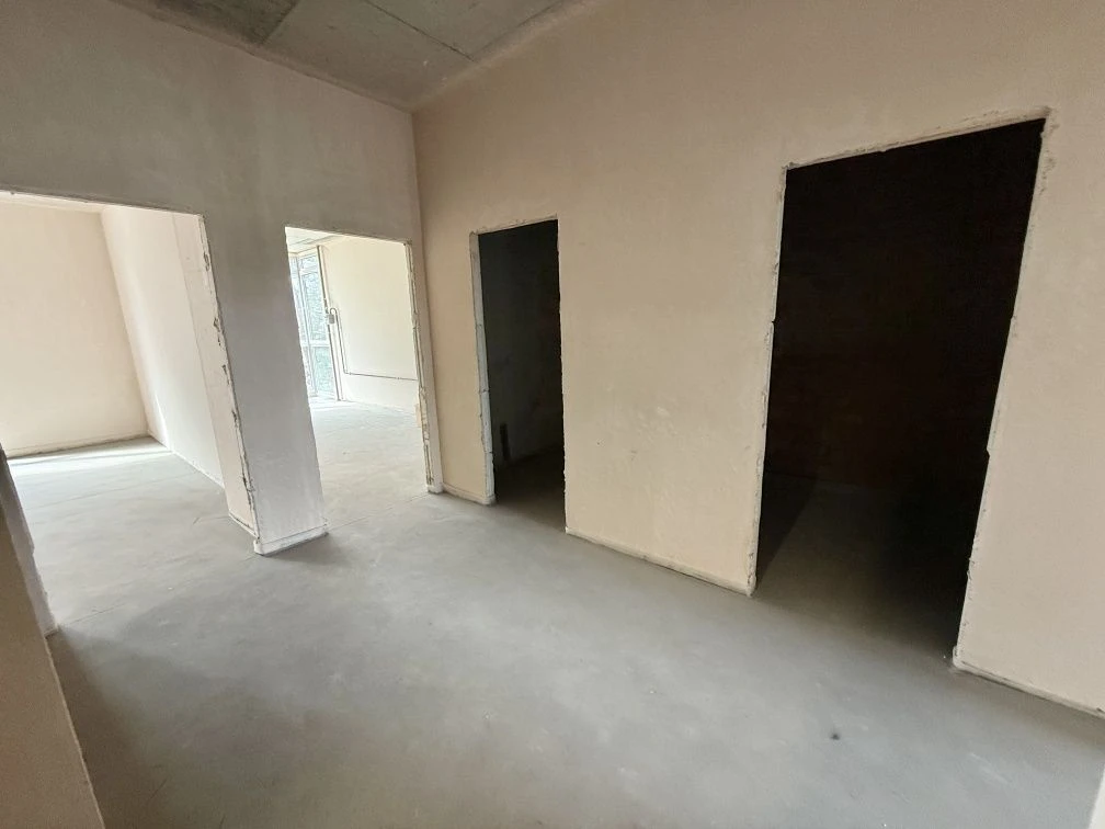 For Sale: Spacious 3-bedroom apartment in the prestigious forest of Bucha!