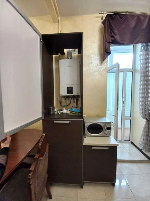 Kharkiv. I will sell a 3-room apartment on Rimarskaya 100 sq. m.