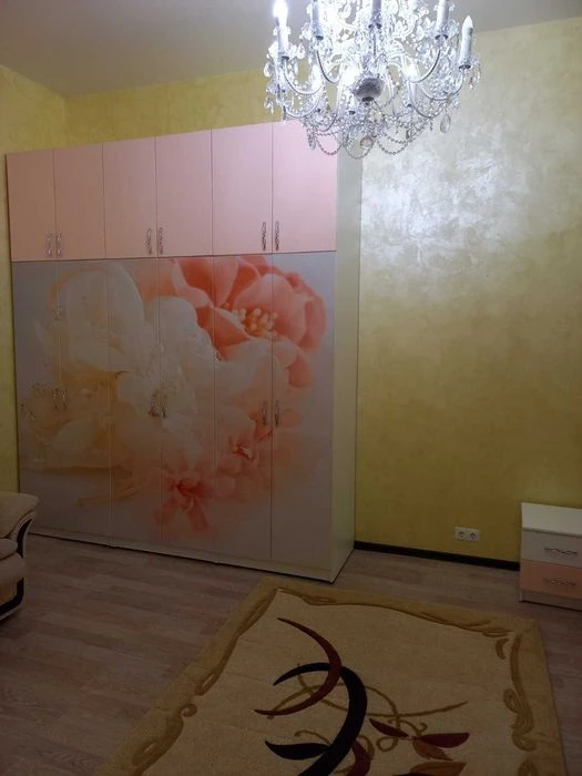 Kharkiv. I will sell a 3-room apartment on Rimarskaya 100 sq. m.