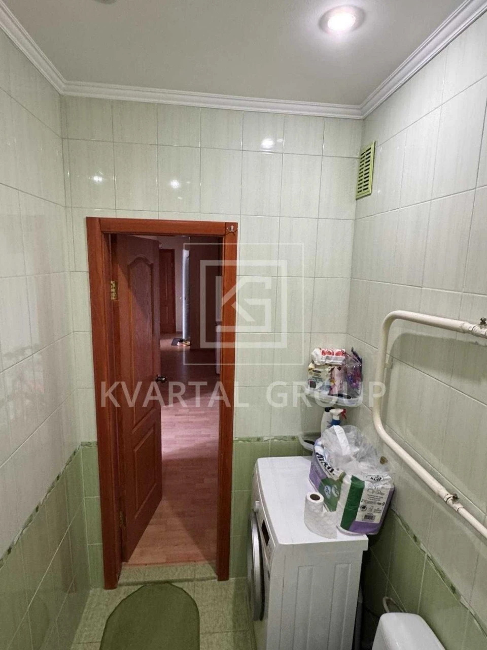 Продам 1 кімнатну квартиру з ремонтом в центрі. Буча вул. Бо