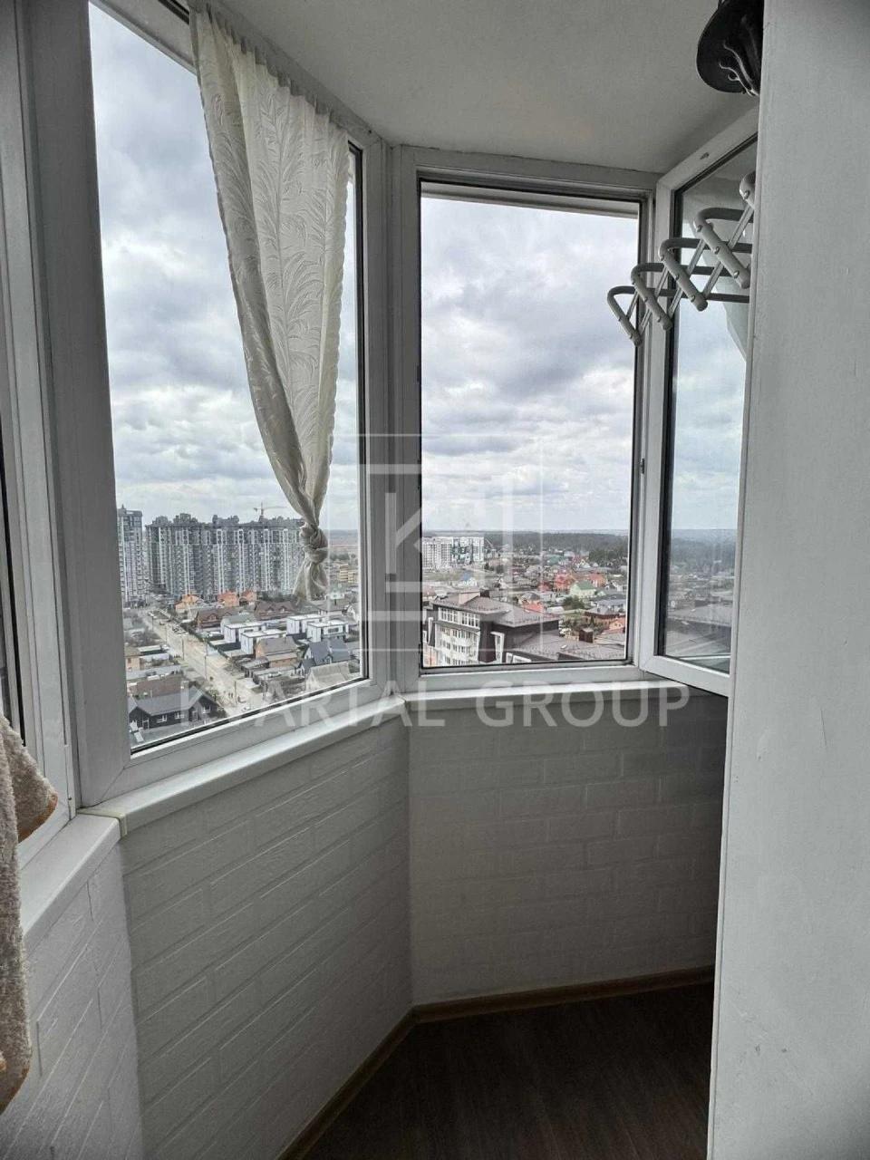 Продам 1 кімнатну квартиру з ремонтом в центрі. Буча вул. Бо