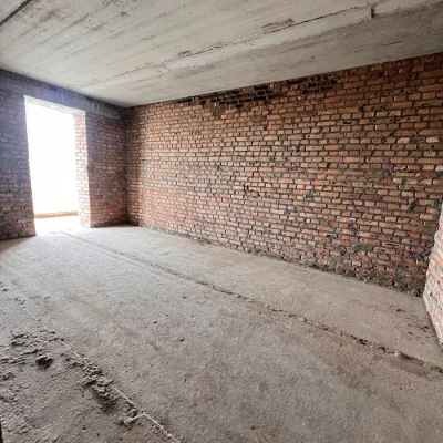 For Sale: 50 sq m apartment in Bucha. One-story house.