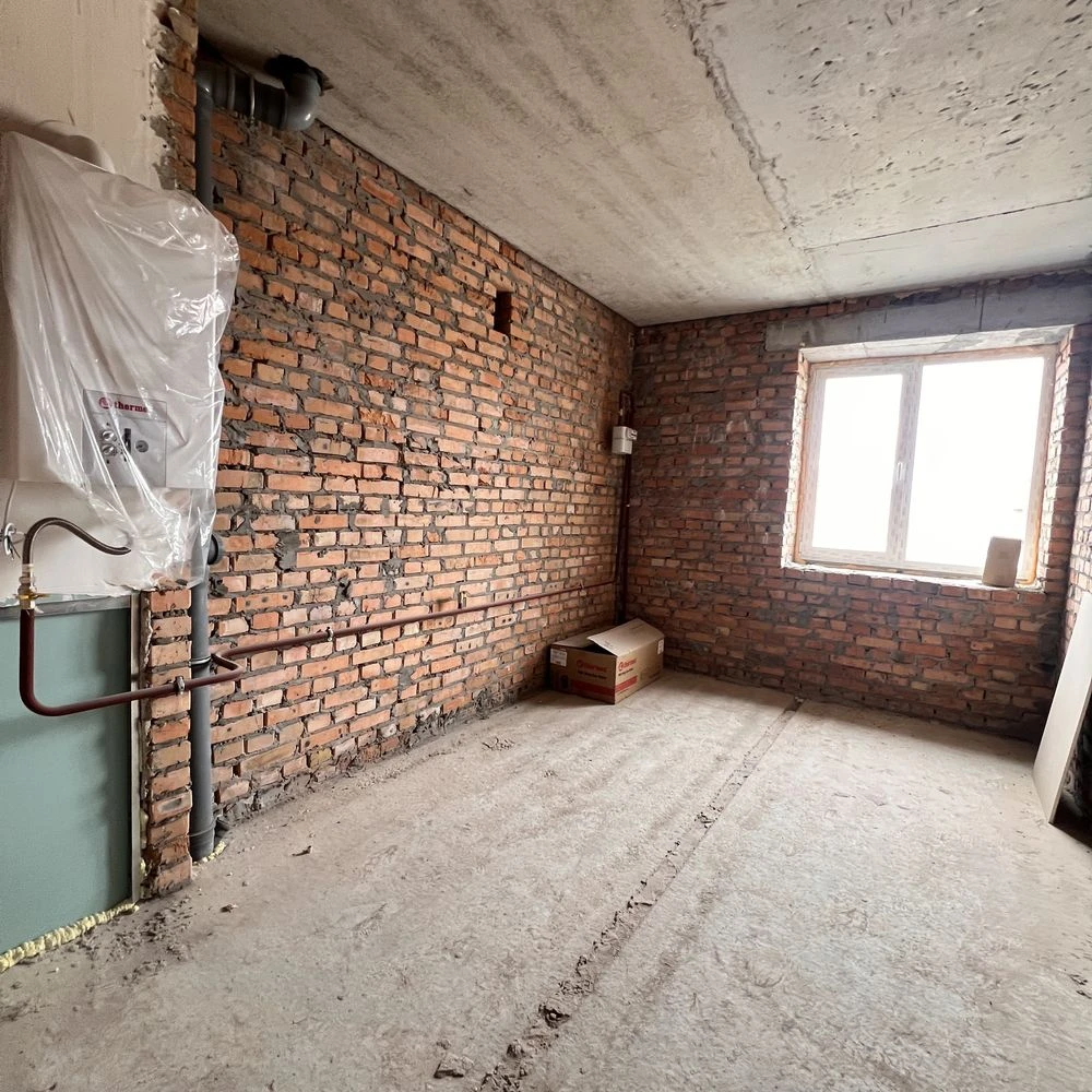 For Sale: 50 sq m apartment in Bucha. One-story house.