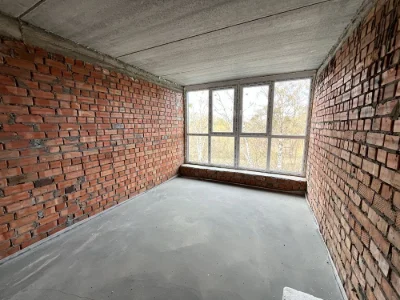 One-bedroom apartment in a completed house! Individual gas