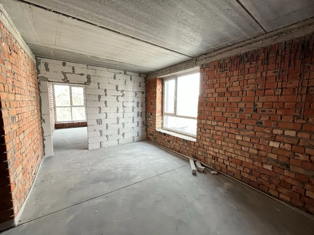 One-bedroom apartment in a completed house! Individual gas