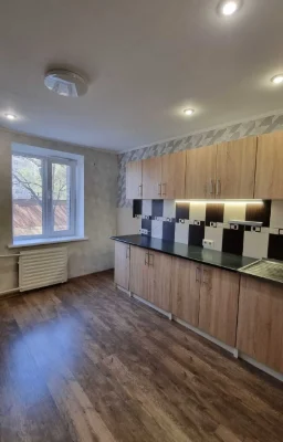 One-bedroom apartment with new renovation in Bucha (center), minimum