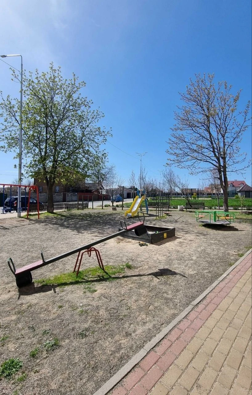 One-bedroom apartment with new renovation in Bucha (center), minimum