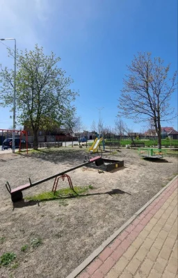 One-bedroom apartment with new renovation in Bucha (center), minimum