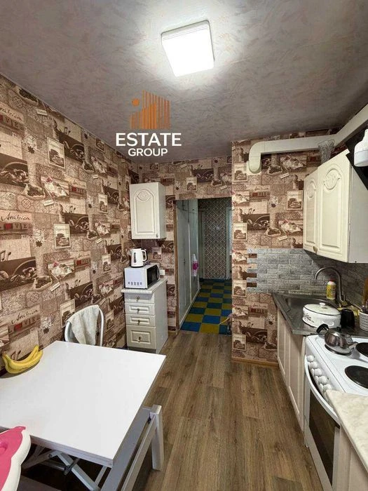 Sale of 3-room apartment. Zaporizhia highway 40.