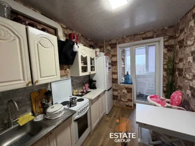 Sale of 3-room apartment. Zaporizhia highway 40.