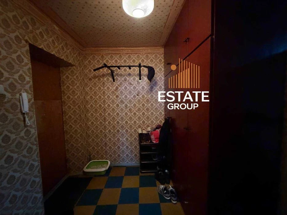 Sale of 3-room apartment. Zaporizhia highway 40.